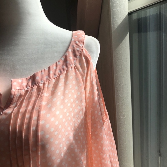 Pink polka-dot blouse| size M | New York & Company - Picture 5 of 6